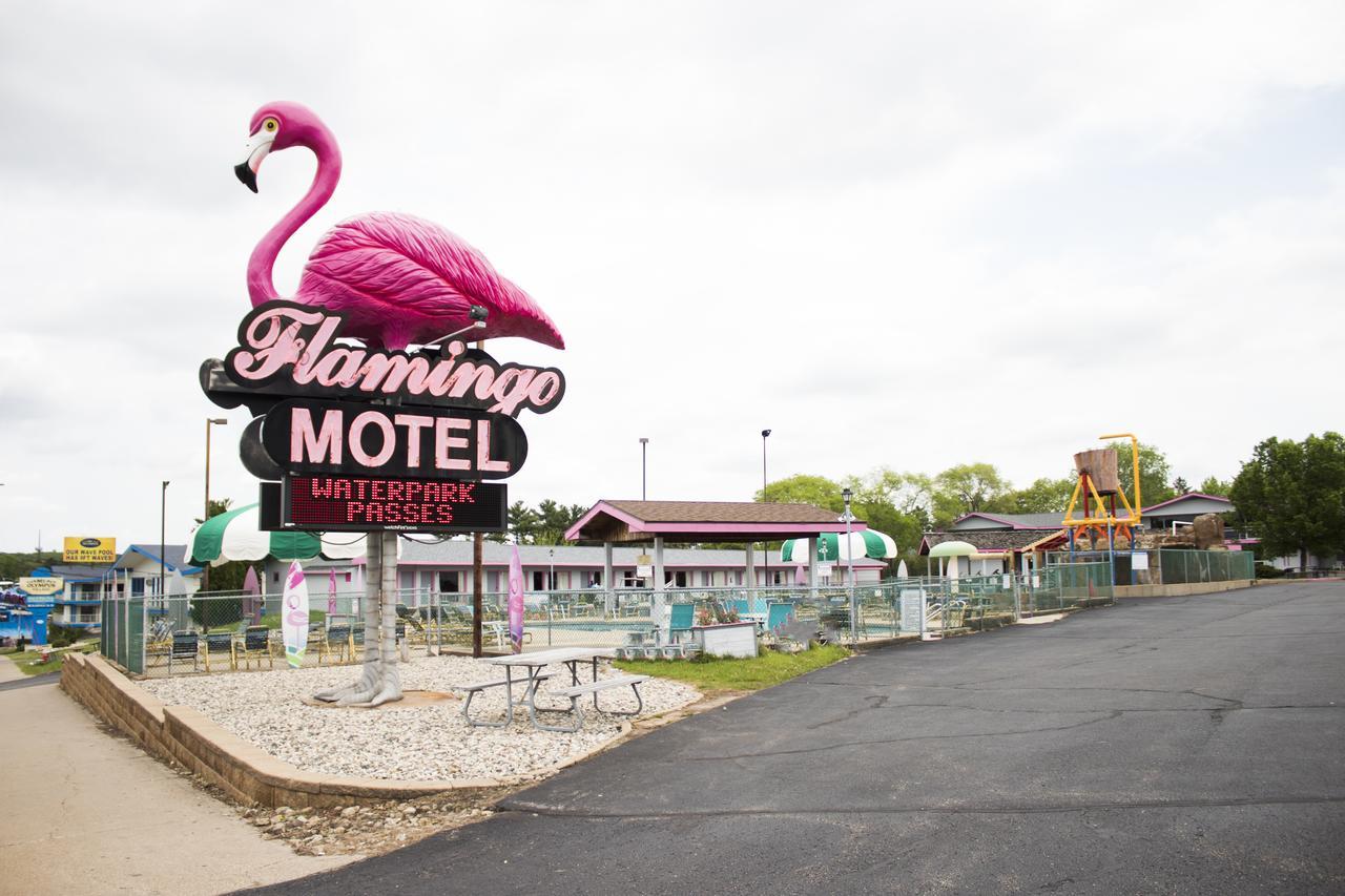 Flamingo Motel & Suites Wisconsin Dells Exterior photo